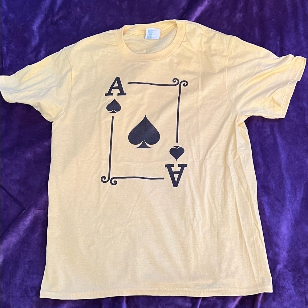 Ace of Spades Yellow Graphic T-Shirt (Youth L) (11/12)